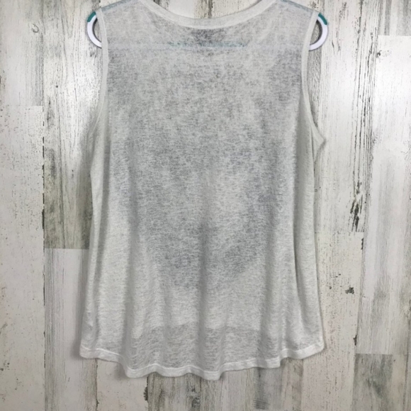 Forever 21 Top with a tiger, it is totally  adorable - Picture 2 of 5